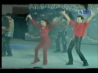 madhuri dixit dancing on stage with sanjay kapoor. mature